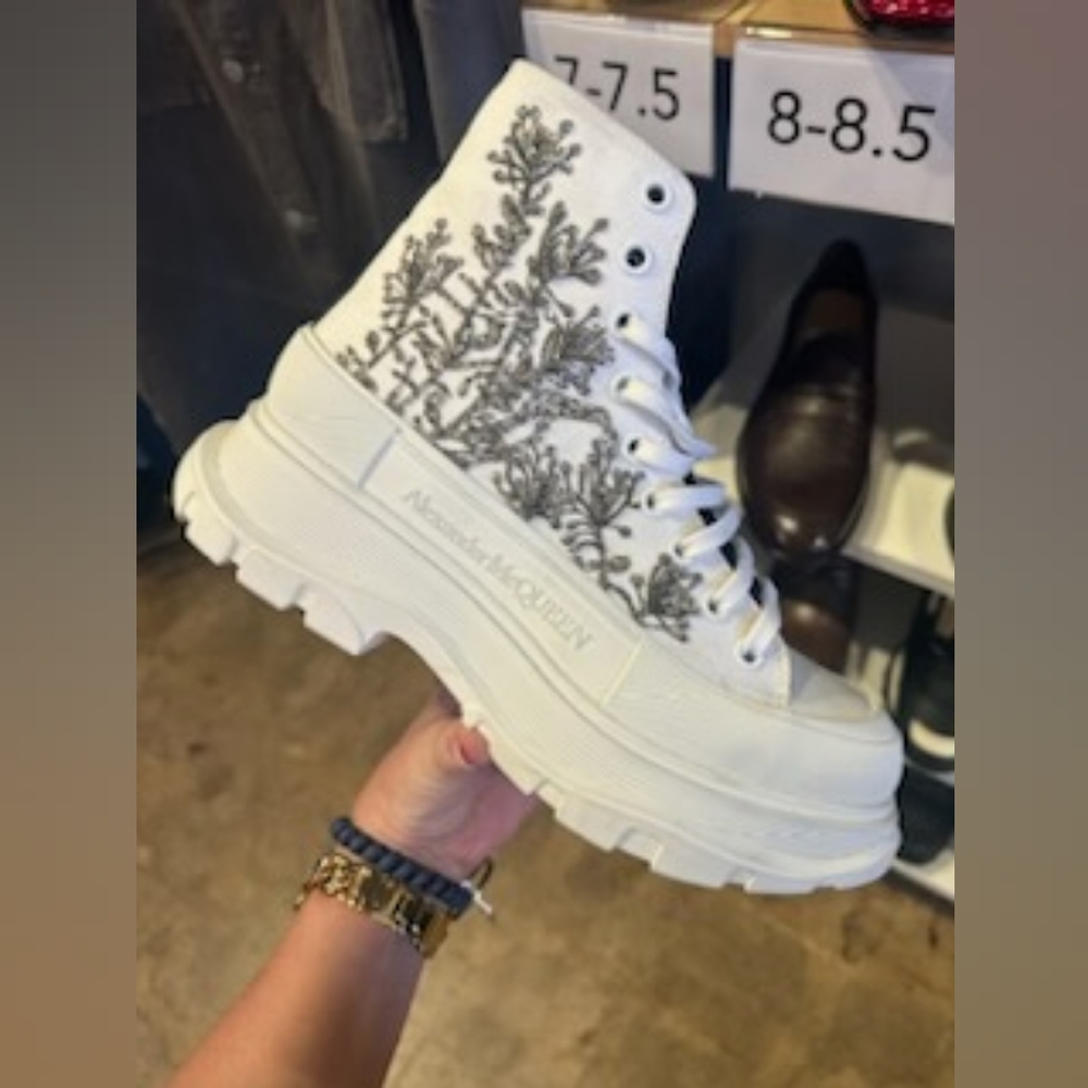 Alexander McQueen high top embroidered sneakers - Picture 1 of 6